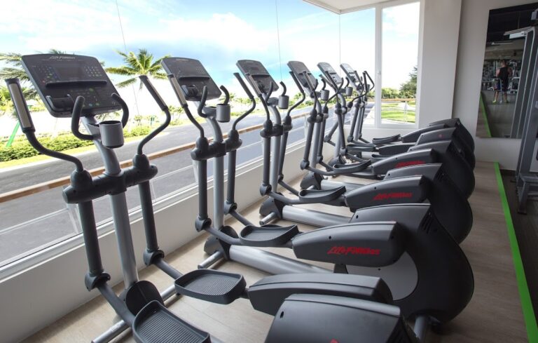 18390 fitness center bucerias 768x489