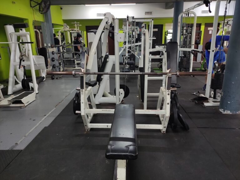 18556 peoples gym matamoros 768x577