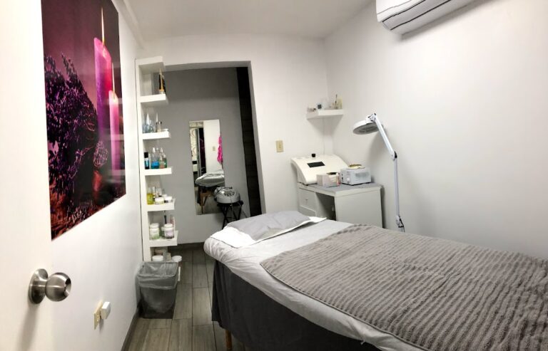 18668 de marina spa 768x493