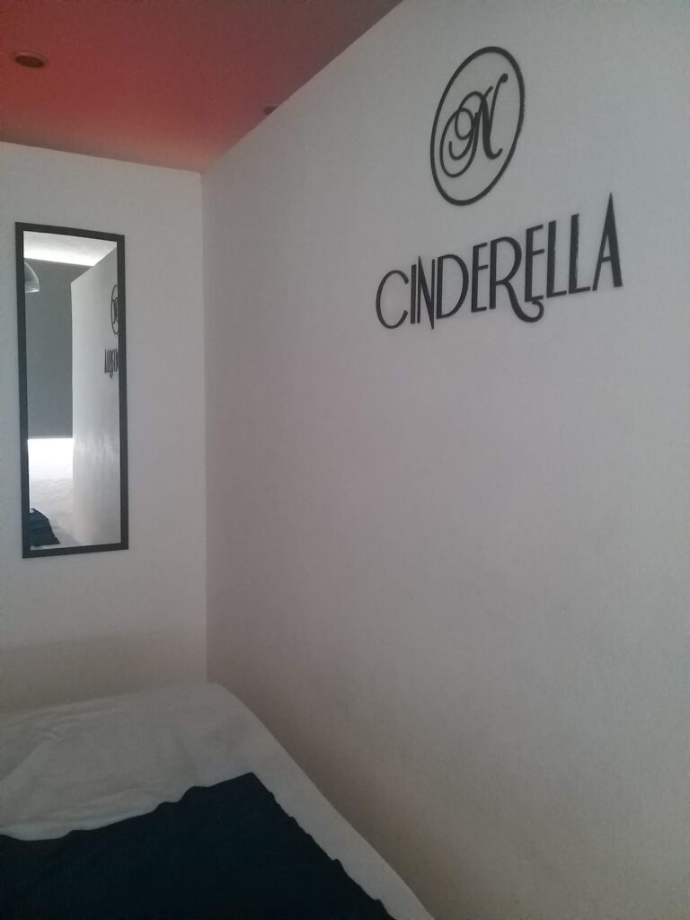 18755 cinderella spa 768x1024