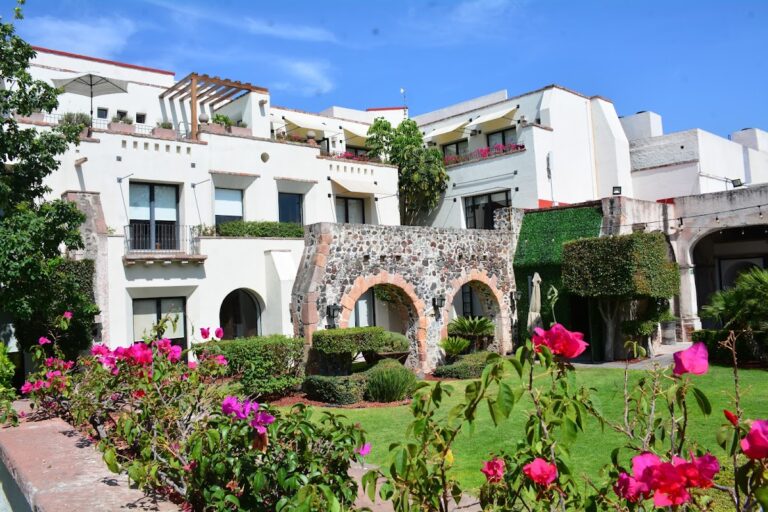 18970 hotel spa dona urraca 768x512