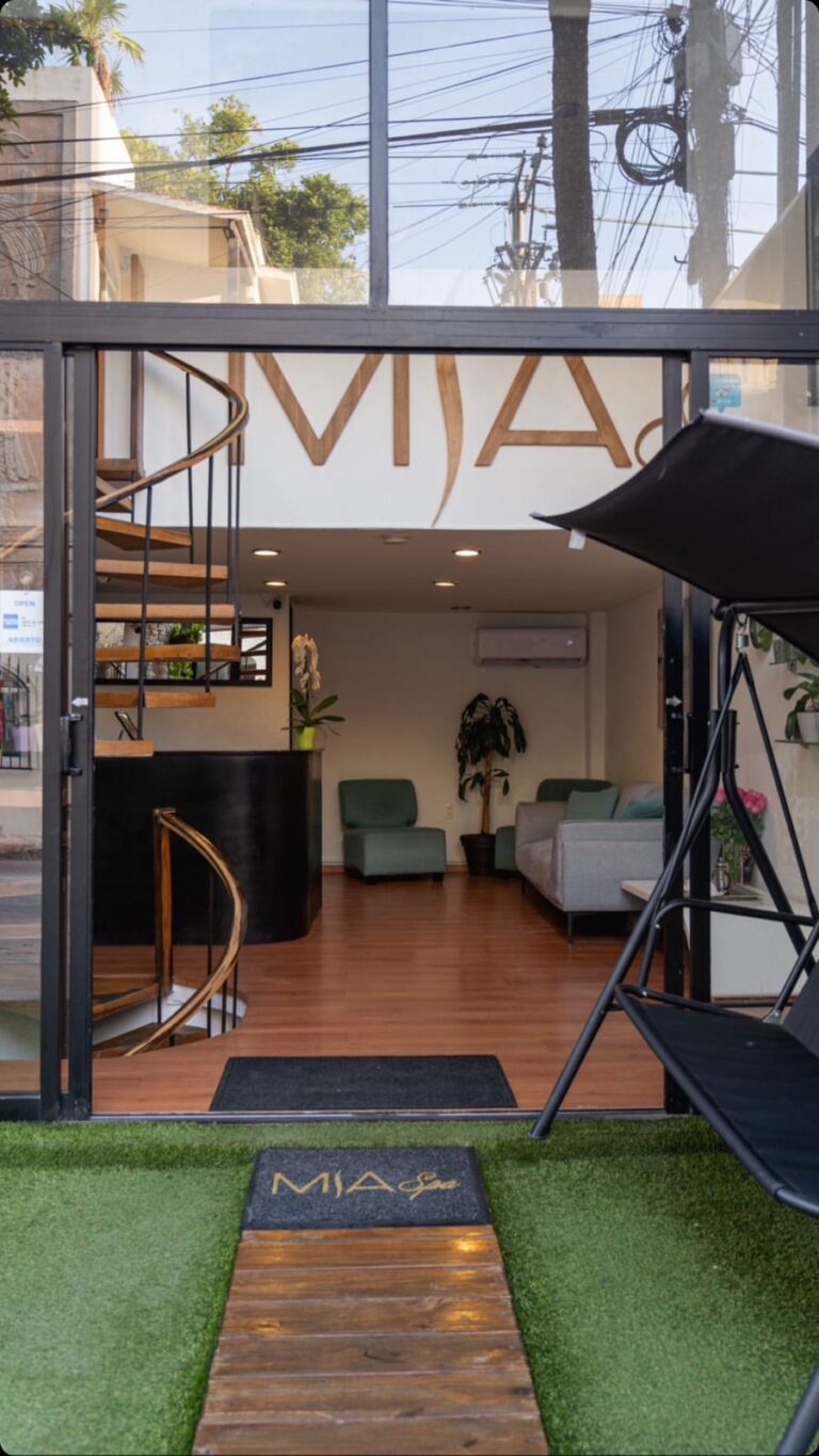 18980 mia spa massage 768x1365