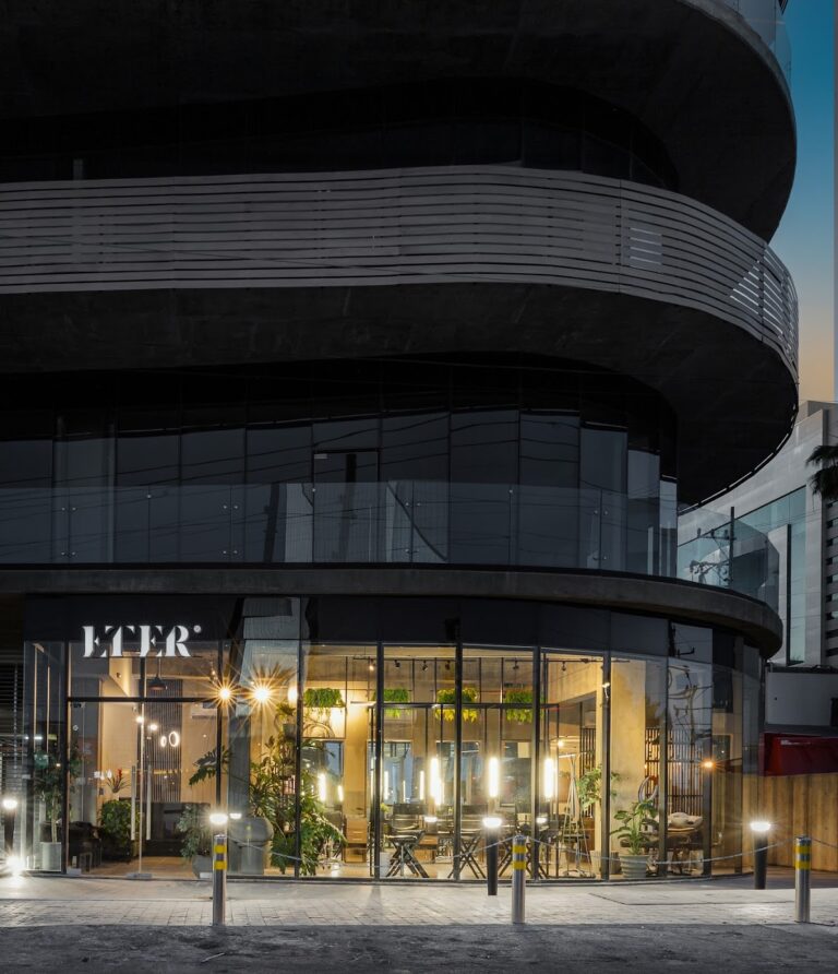 19218 eter beauty lab 768x892