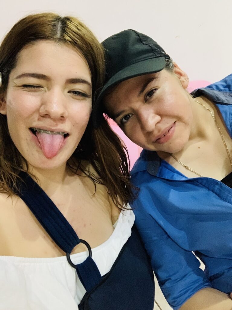 19269 juan pedro salon 768x1024