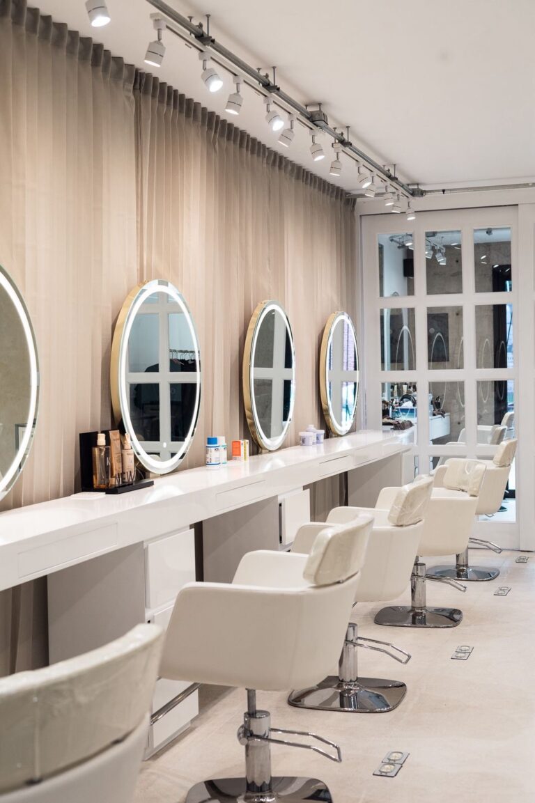 19454 coquetta salon de belleza 768x1153