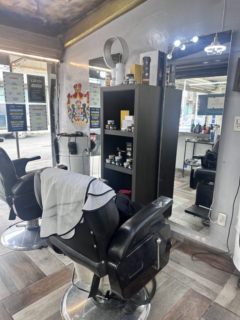 19745 barberia gran mexico 768x1024