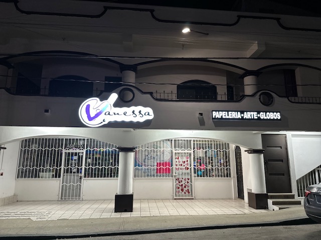 20100 vanessa papeleria y arte