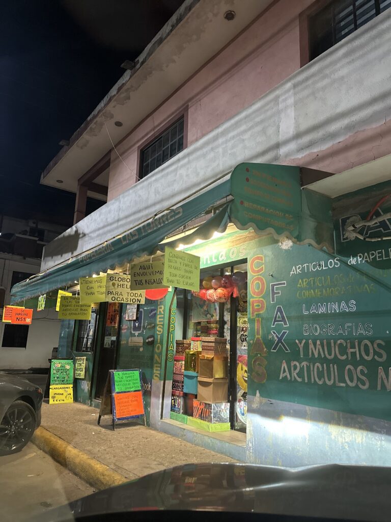 20450 papeleria las torres 768x1024