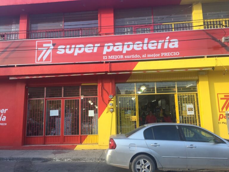 20516 super papeleria 77 768x576