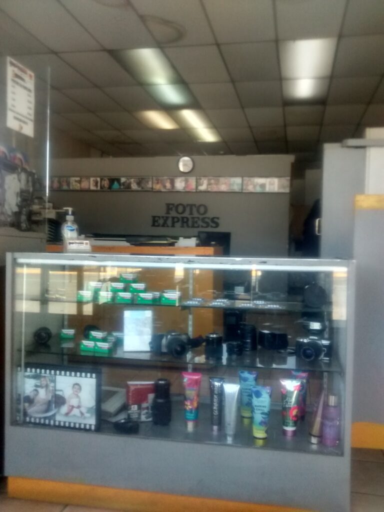 20538 foto express 768x1024