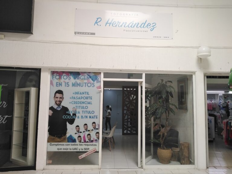 20575 fotografia hernandez plaza universidad 768x576