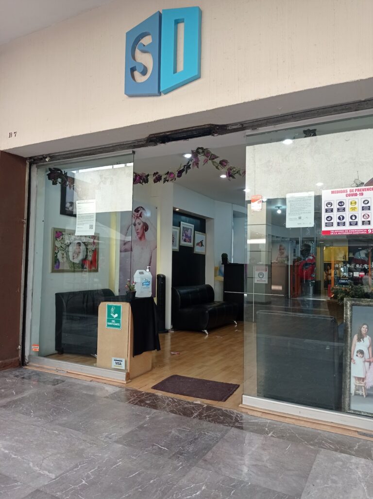 20763 studio imagen 768x1027