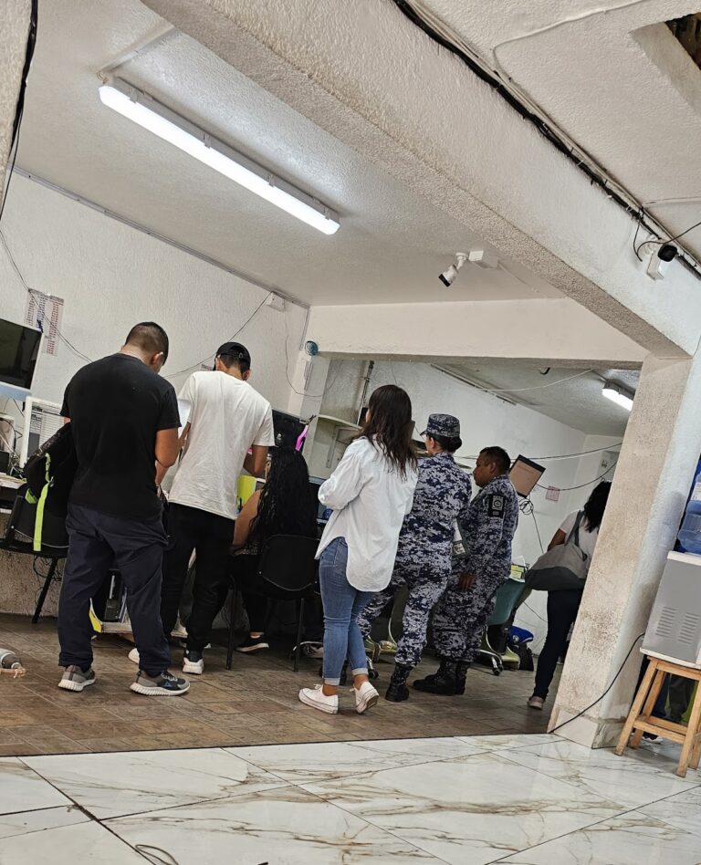 20767 foto click digital 768x948