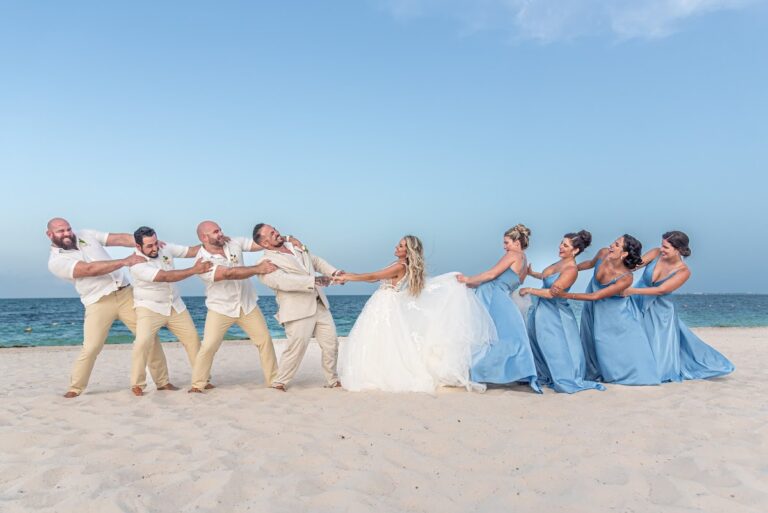 20914 fotografos en cancun wedding portrait photography team coral dream photography 768x513