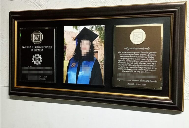 21053 foto rey 768x520