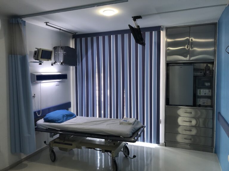 2131 clinica de especialidades medico quirurgicas de puebla 768x576