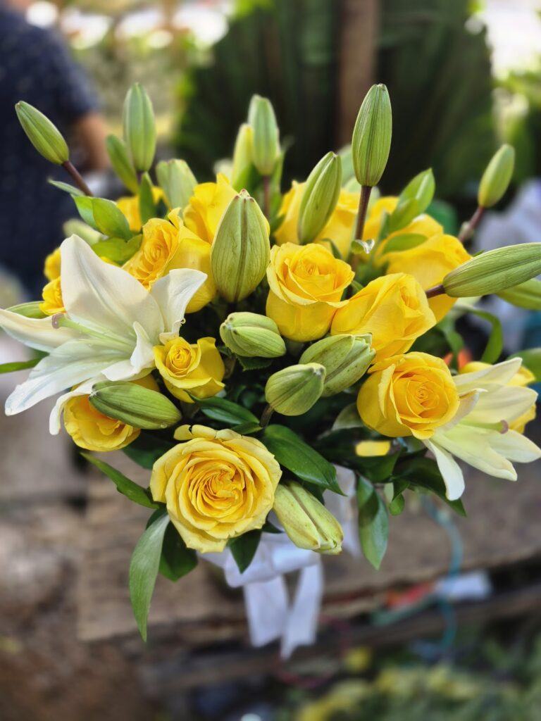 21621 arreglos florales funebres a domicilio 24 hrs en cdmx envios en cdmx y parte de edo mex floreria aline flowers cdmx 768x1024