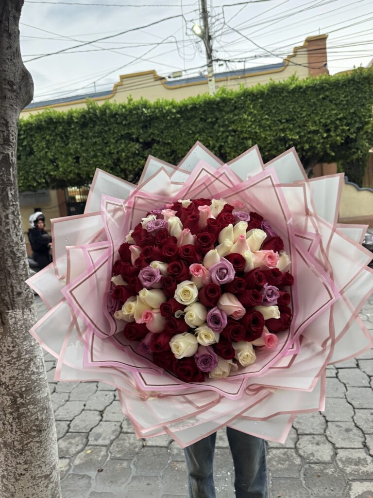 21885 floreria florents 768x1024