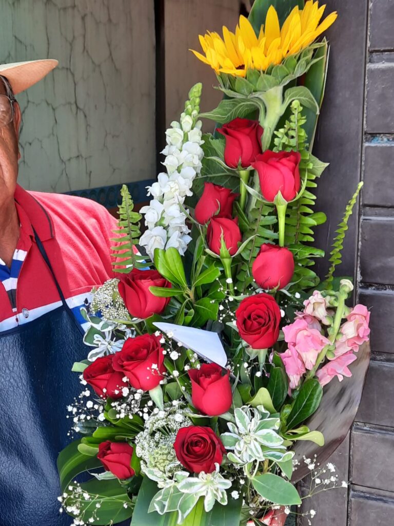 21907 floreria queretaro 768x1024