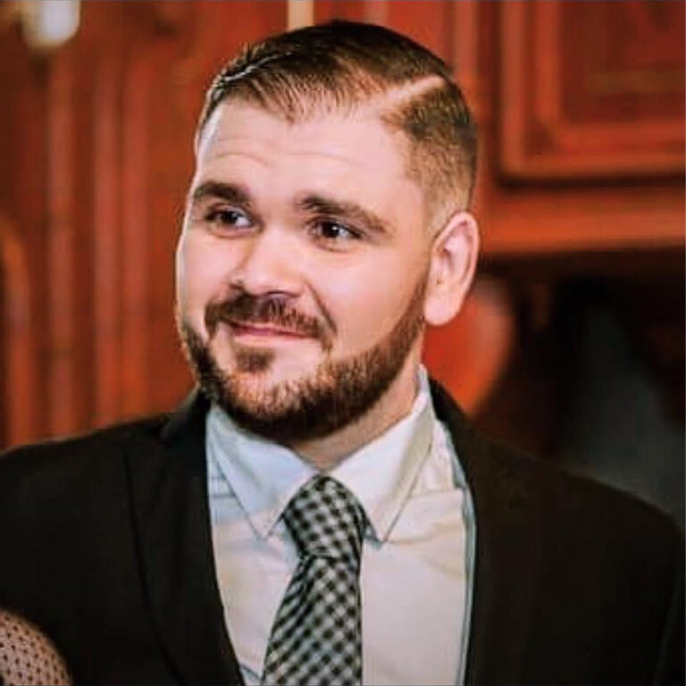 2238 dr jorge luis tirado osuna medico general en mazatlan 768x768