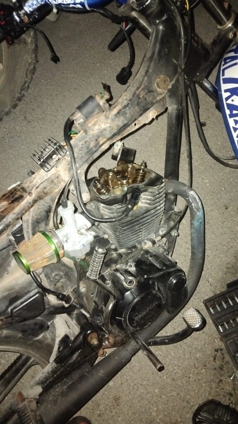 22447 taller de motos 768x1365