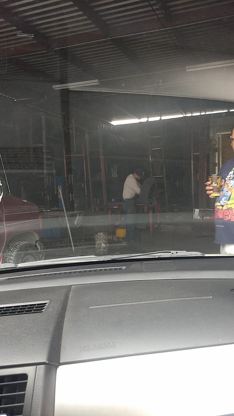 22630 desponchadora 24 horas 768x1365