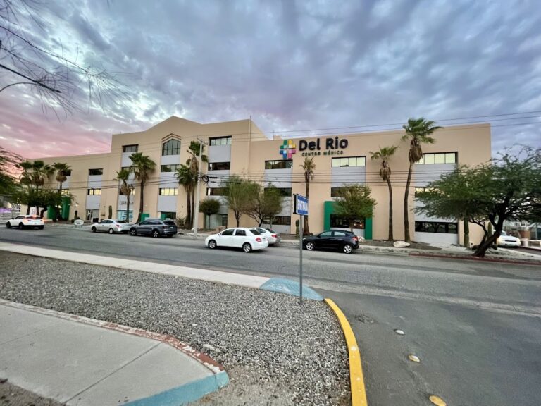 2265 centro medico del rio 768x576