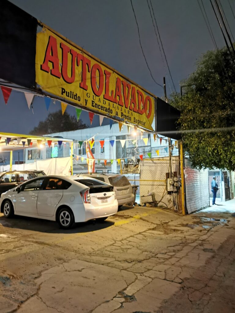 23068 autolavado guadalajara 768x1024