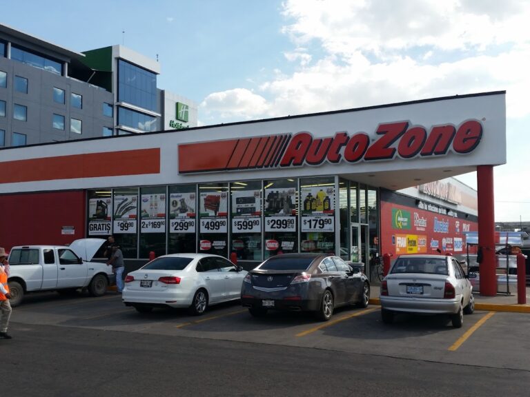 23736 refaccionaria autozone 768x576