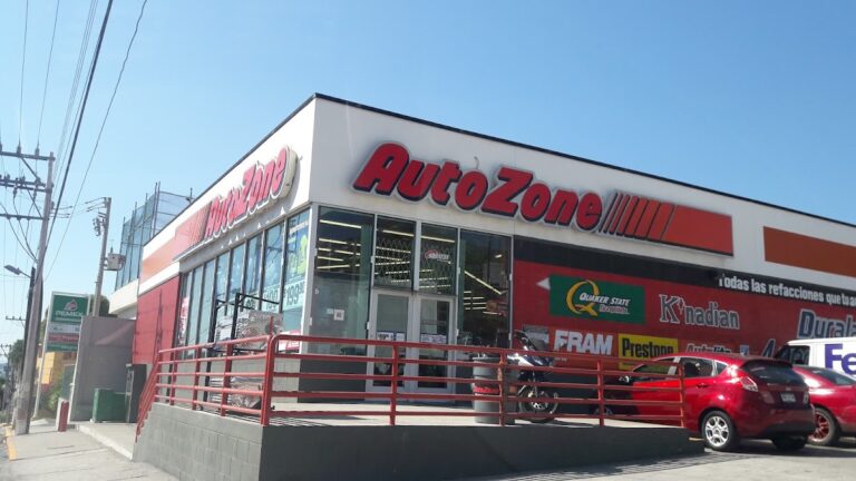 23759 refaccionaria autozone 768x432