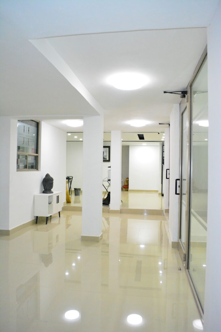 25198 linan y asociados abogados 768x1152