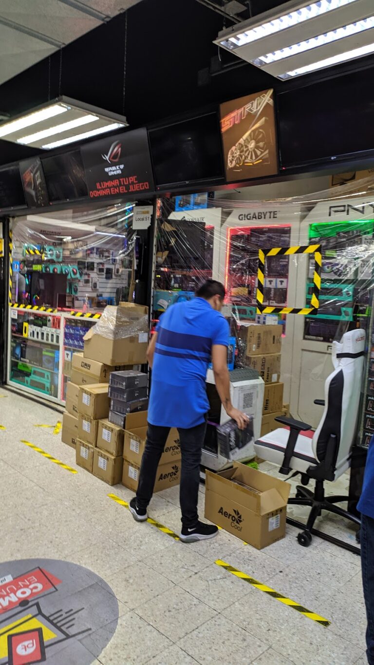 2552 human computer 768x1365