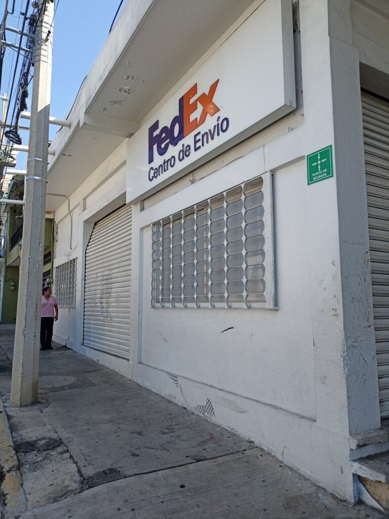 27103 centro de envio fedex 768x1024