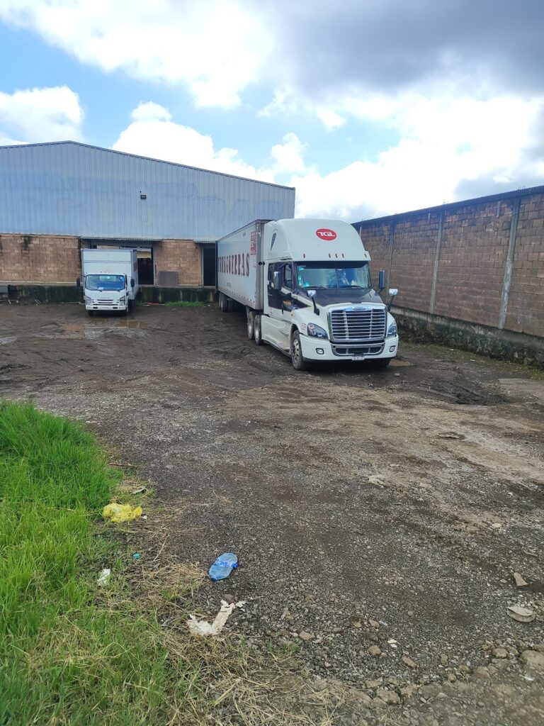 27268 paqueteria tresguerras uruapan 768x1024