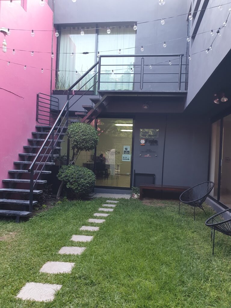 27802 espacio 102 768x1024