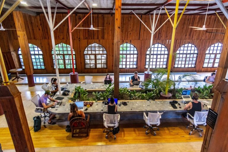 27831 pauline coworking 768x512