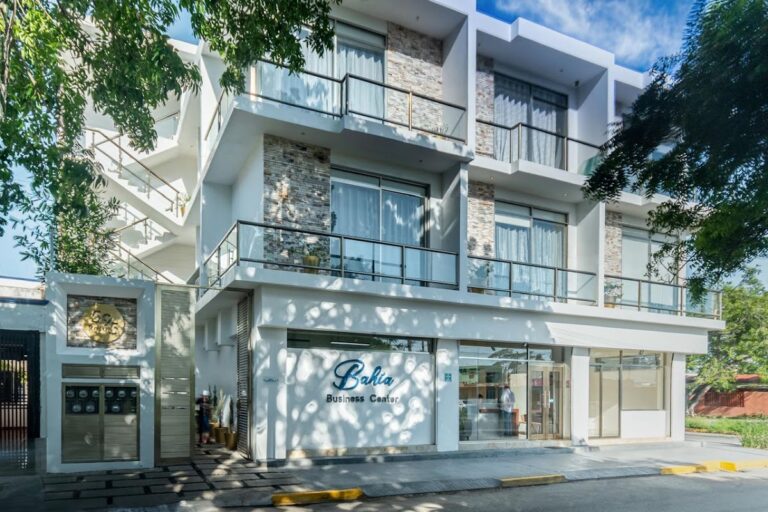 27855 bahia business center 768x512