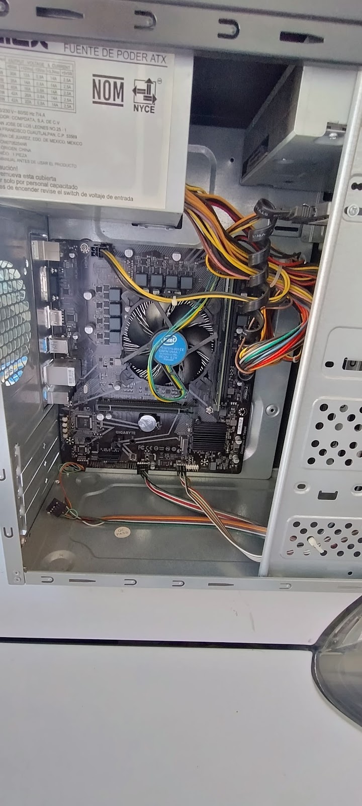 2857 servicio tecnico en computadoras zamora