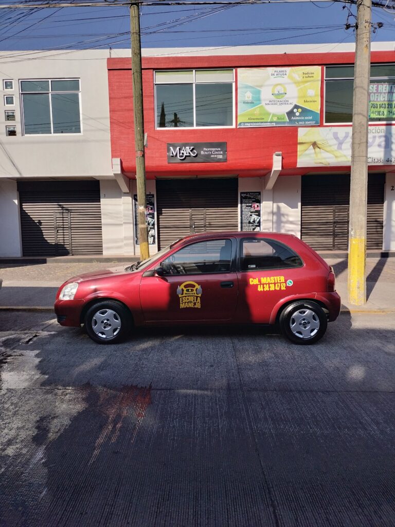 28676 escuela de manejo master 768x1024