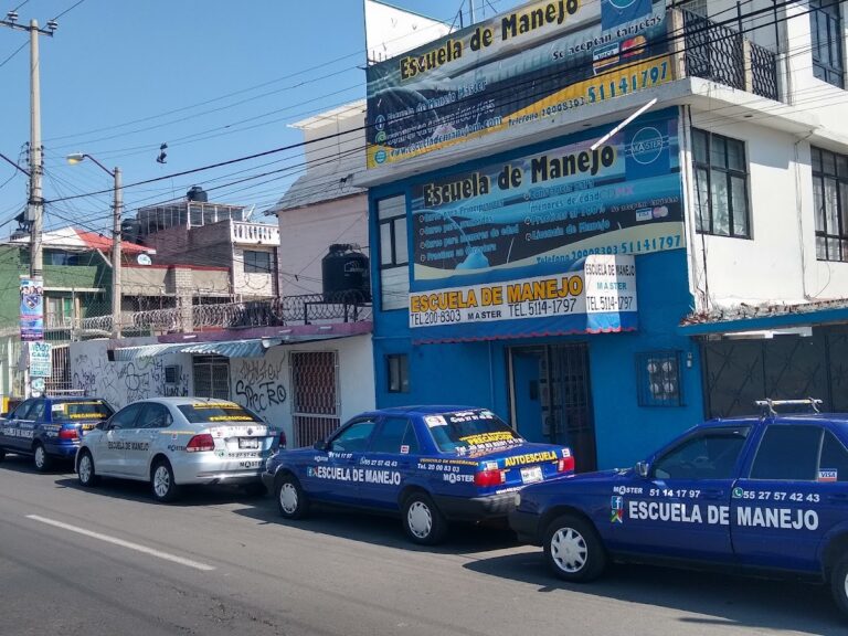 28694 escuela de manejo master 768x576