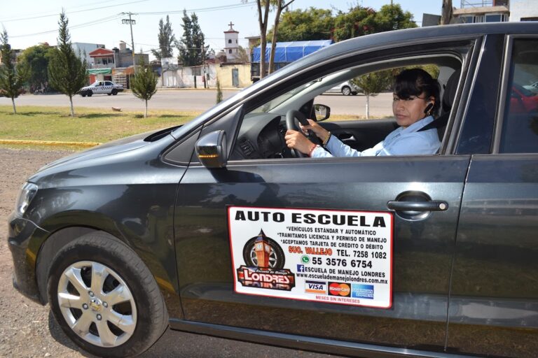 28704 escuela de manejo londres 768x512