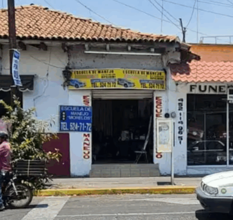 28724 escuela de manejo morelos 768x723