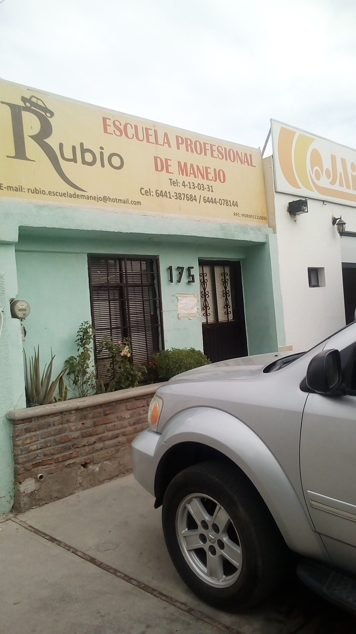 28778 escuela profesional de manejo rubio