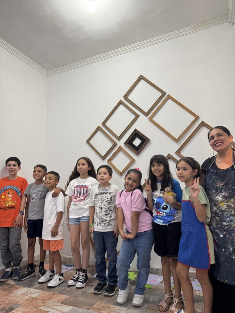 29599 nogal art studio 768x1024