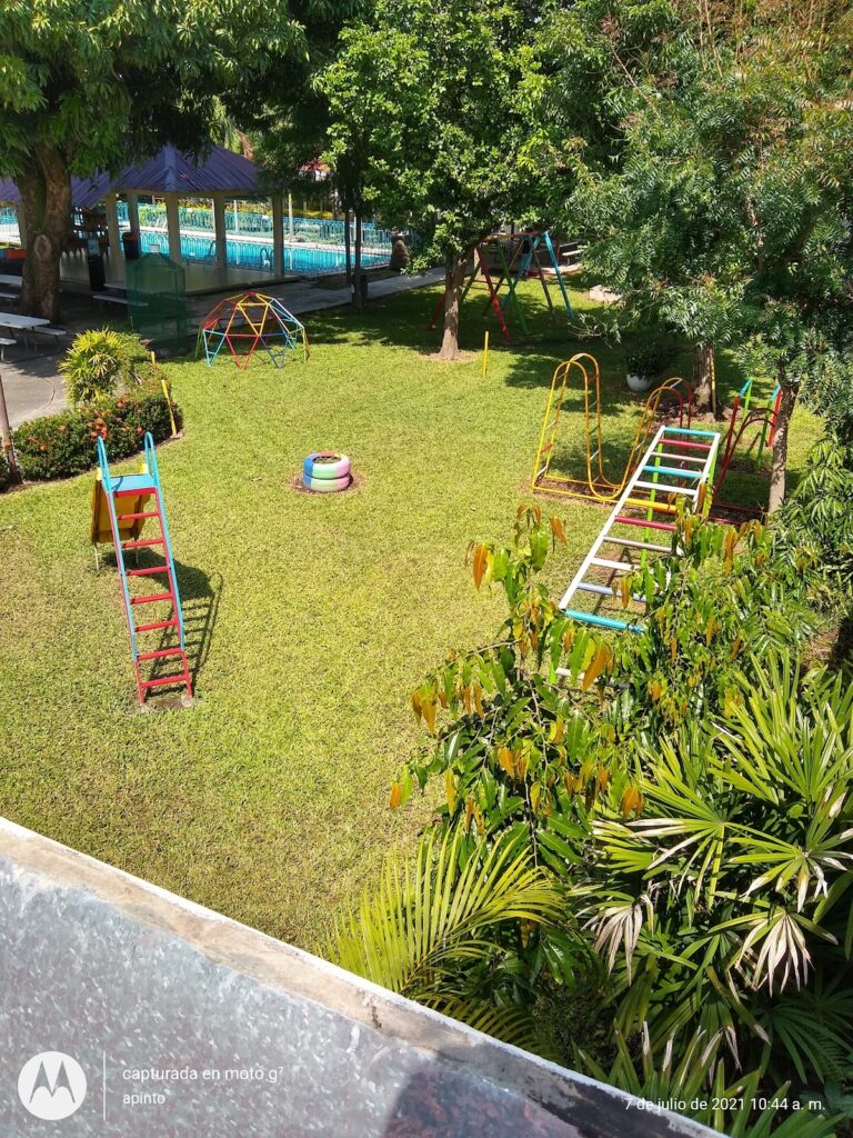 29847 colegio americano de tapachula 768x1024