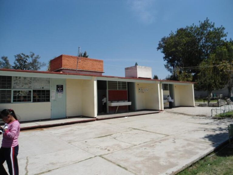 29926 escuela primaria heroico colegio militar 768x576