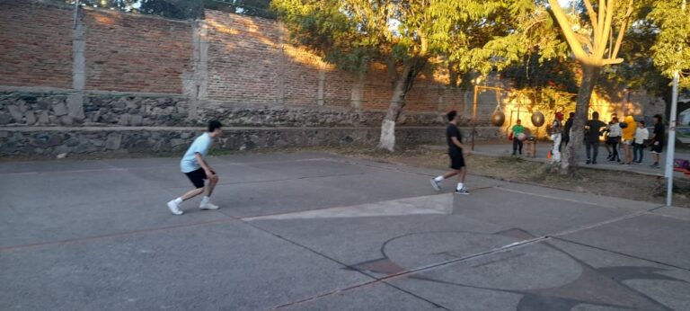 30438 escuela secundaria tecnica 80 768x346