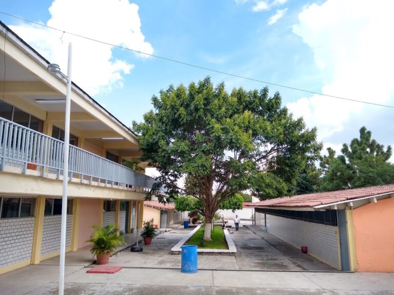 30452 escuela secundaria tecnica 121 768x576