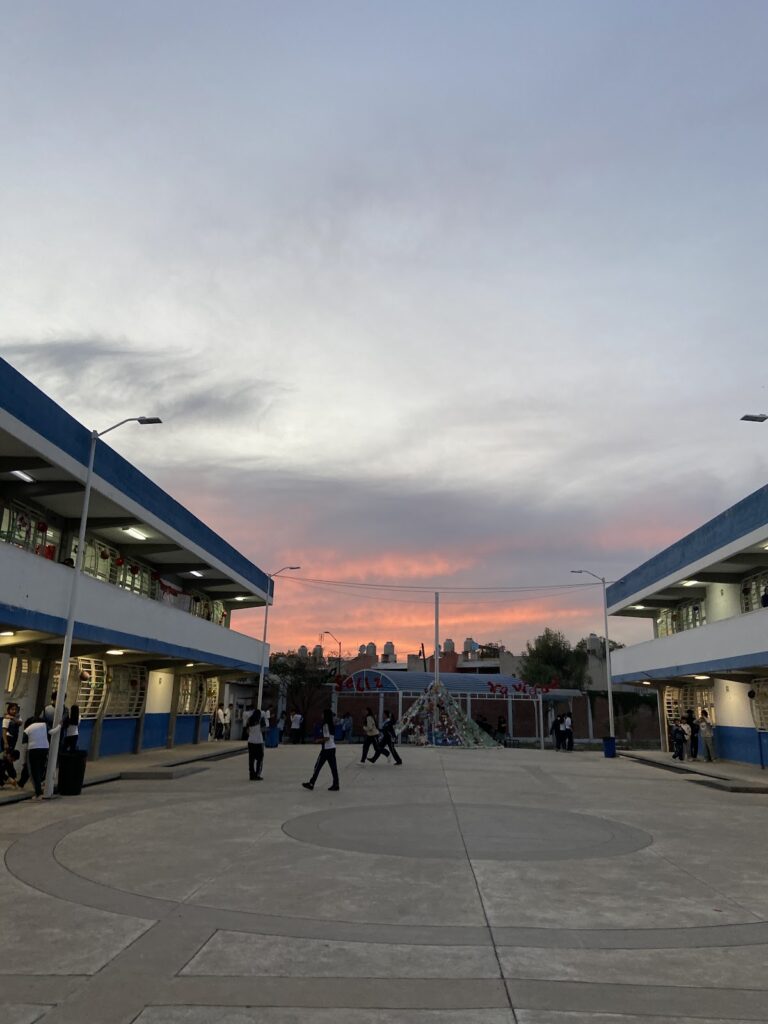 30472 escuela secundaria general batallas de celaya 768x1024