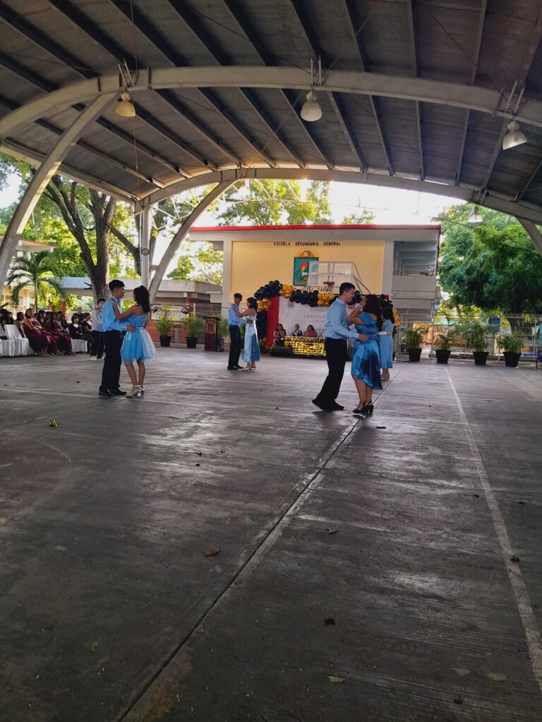 30605 valentin gomez farias 768x1024